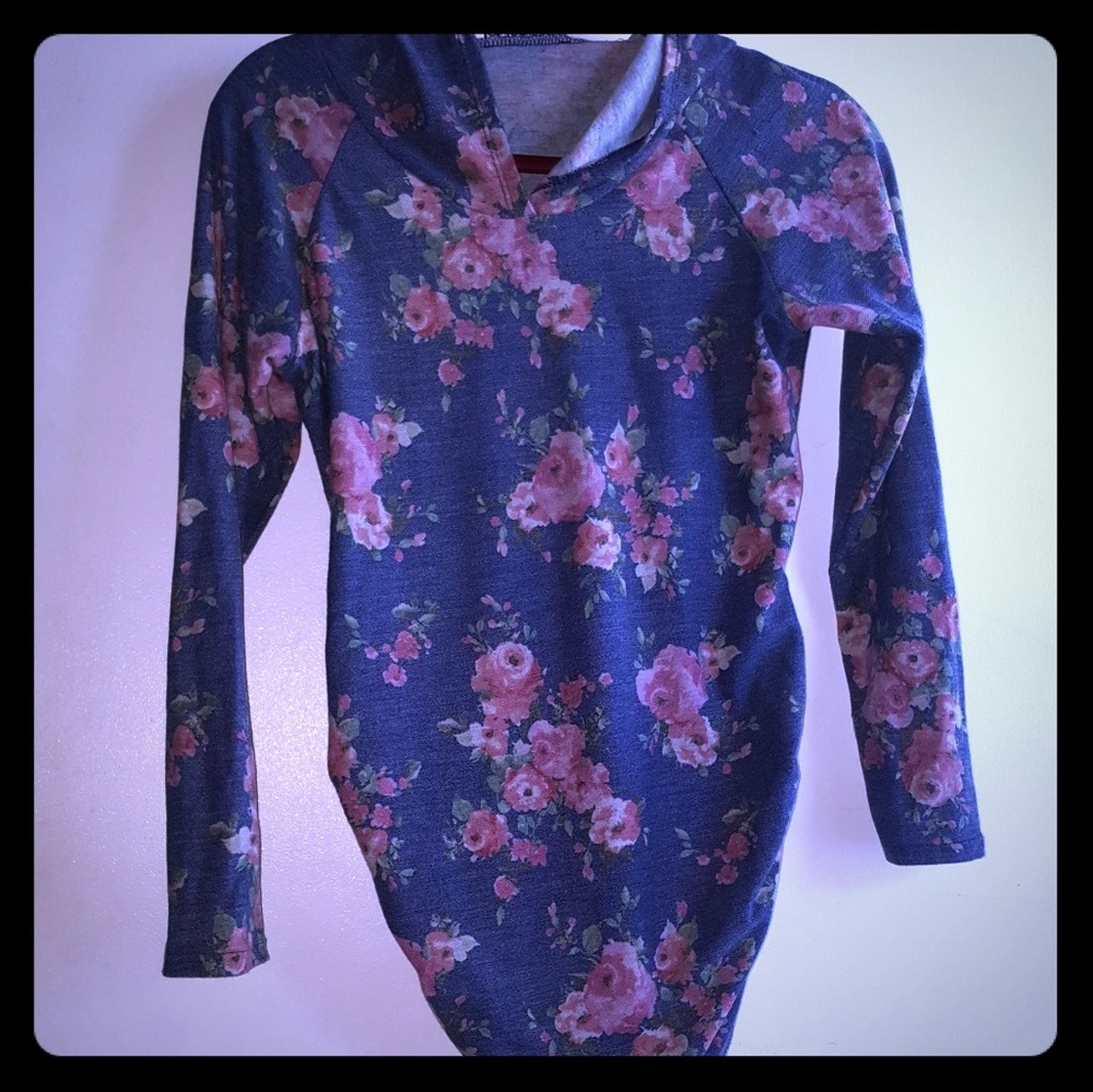 * host pick* DueTime Maternity top